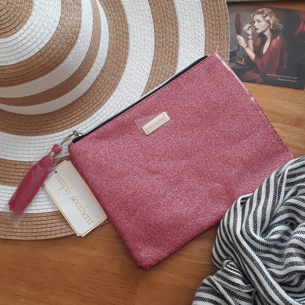5 for $25 Simply Southern Clutch
